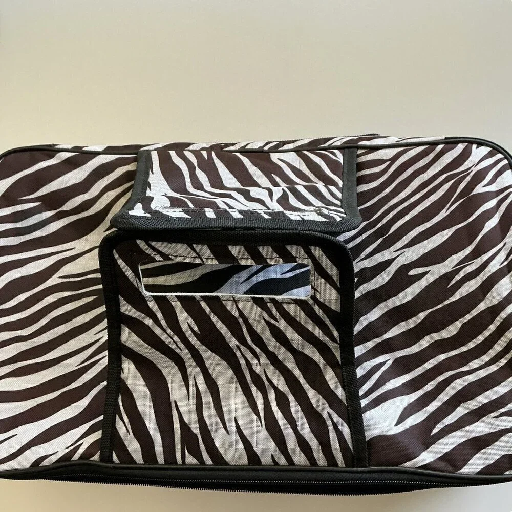 DOUBLE DECKER INSULATED FOOD AND BEVERAGE CARRY BAG ZEBRA PRINT PICNIC, TAILGATE